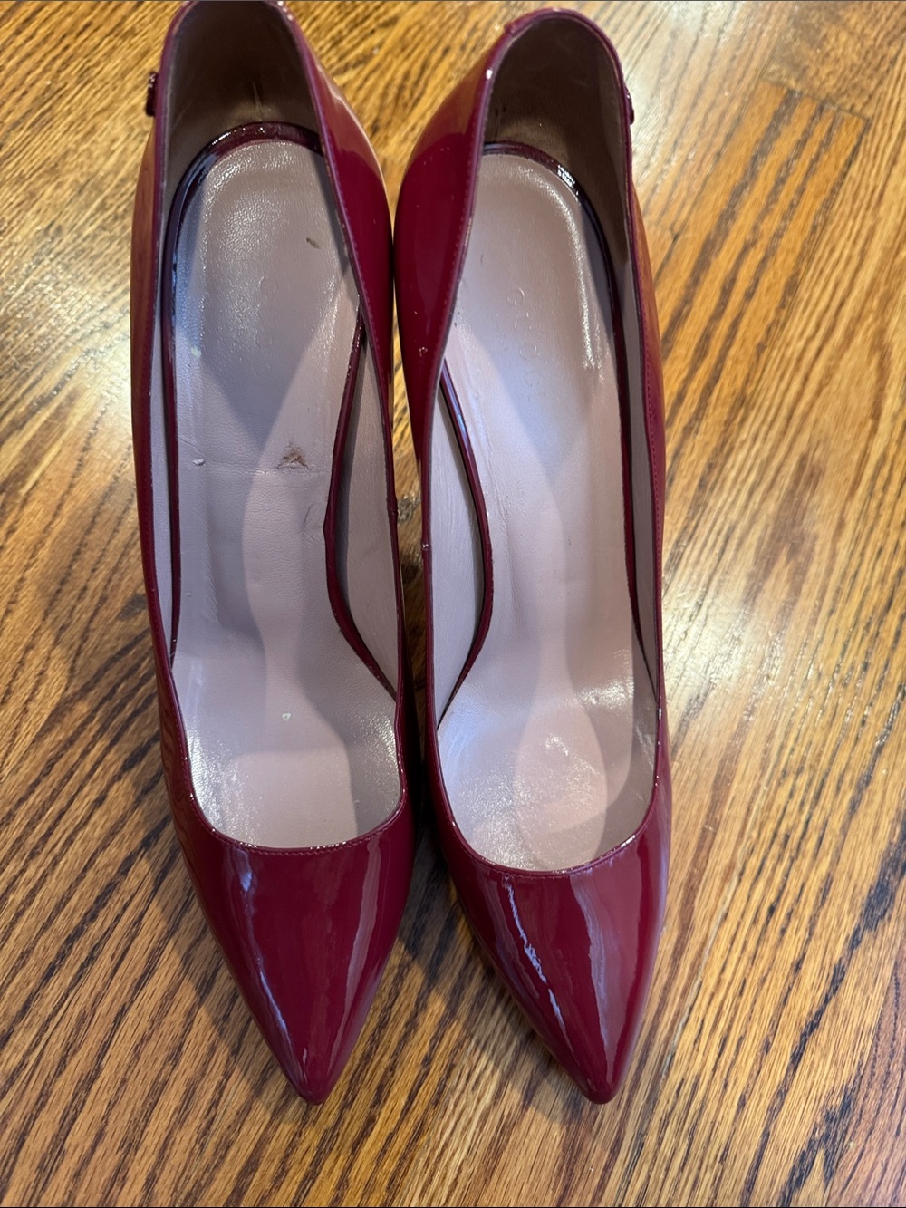 Gucci Burgundy Patent Pointed-Toe Pumps size 40